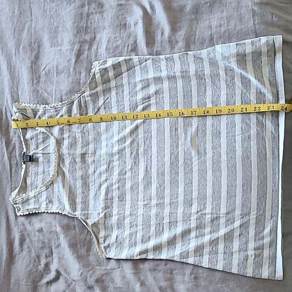 EUC s.S J.Crew striped tank - Picture 7 of 7
